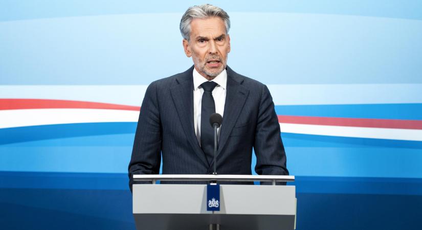 Lemondott a holland miniszterelnök, mert folbomlott a kormánykoalíció