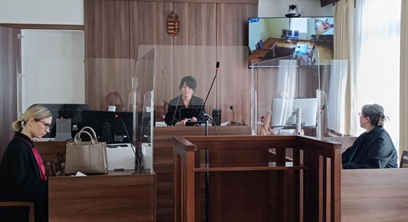 Pénzmosás miatt kellett volna felelnie, legközelebb rendőri kísérettel vezetik elő