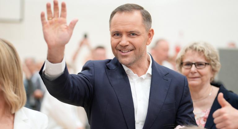 Orbán Viktornak üzent az új lengyel elnök, újra egymásra találhat a két jó barát