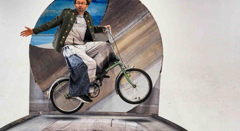 VIRÁGOSKERT AZ ÉLET Magyar népmesék: A kiskondás / Jurányi Ház