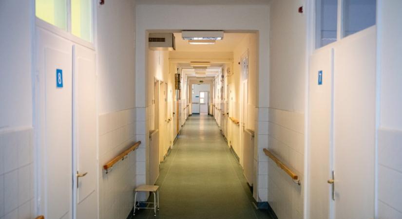 Egy éve üresen áll az Újbudai Egynapos Sebészet, pedig bármikor elindulhatna