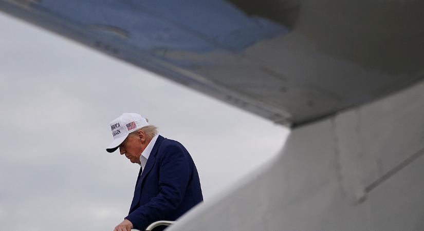 Make Zárképernyő Great Again: így lett nevetség tárgya Donald Trump telefonja