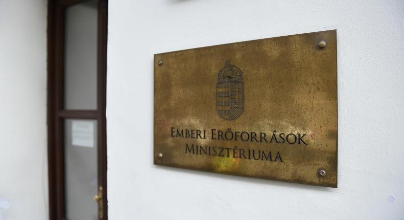 Öt év börtönt kapott a volt Emmi-főosztályvezető, aki szerette a golfot, és még annál is jobban a korrupciót