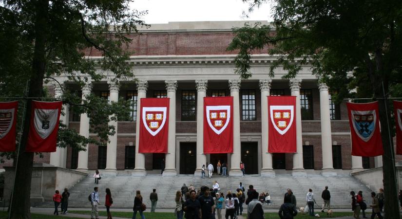 Ötletük sincs a Harvardon tanuló külföldi hallgatóknak, mi történik, ha a Trump-kormány miatt nem tanulhatnak tovább az egyetemen