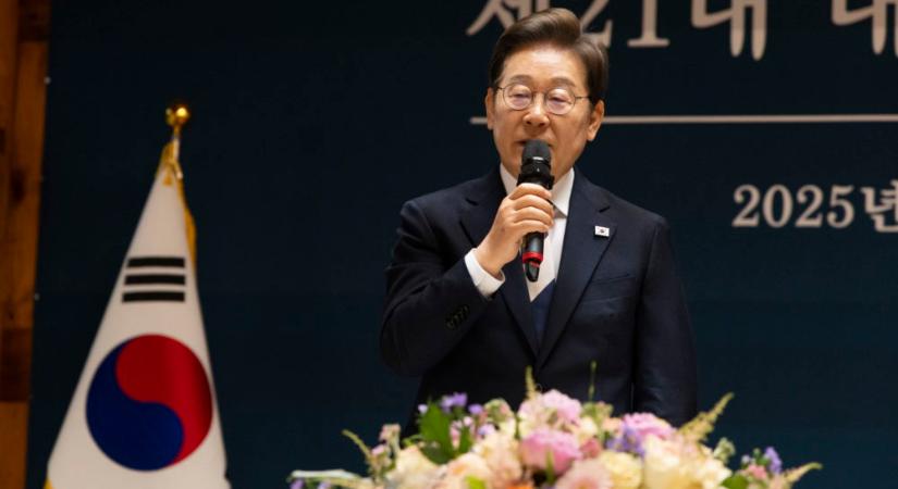Hivatalba lépett az új dél-koreai elnök