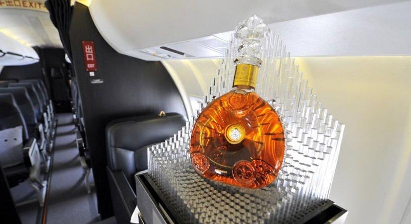 Vámháború: ötödével zuhant Rémy Cointreau konyakbevétele, s a java még hátra van