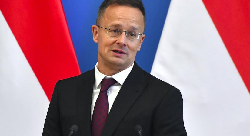 Szijjártó egy “fantasztikus” telefonálásról írt – egy nyugati politikussal