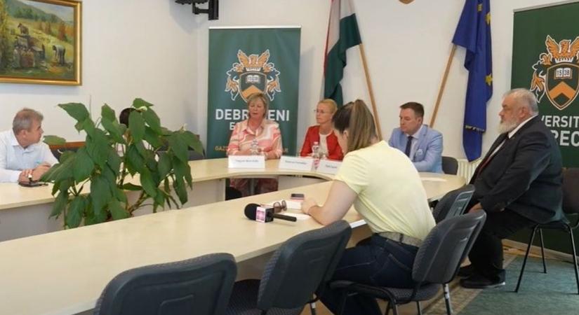 Hiánypótló érettségifelkészítő indul gazdasági ismeretekből Debrecenben – akár 70 pluszpont is szerezhető vele