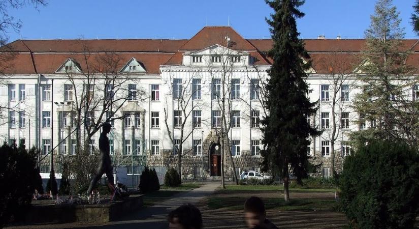 Már már visszaállt a tanítási rend a győri Kazinczy Ferenc Gimnáziumban