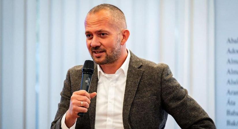 Gyopáros Alpár: ingatlanok fejlesztésére és eszközbeszerzésre pályázhatnak az önkormányzatok