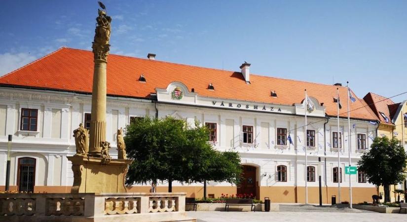 Most dől el, ki alakítja a Balaton-part jövőjét