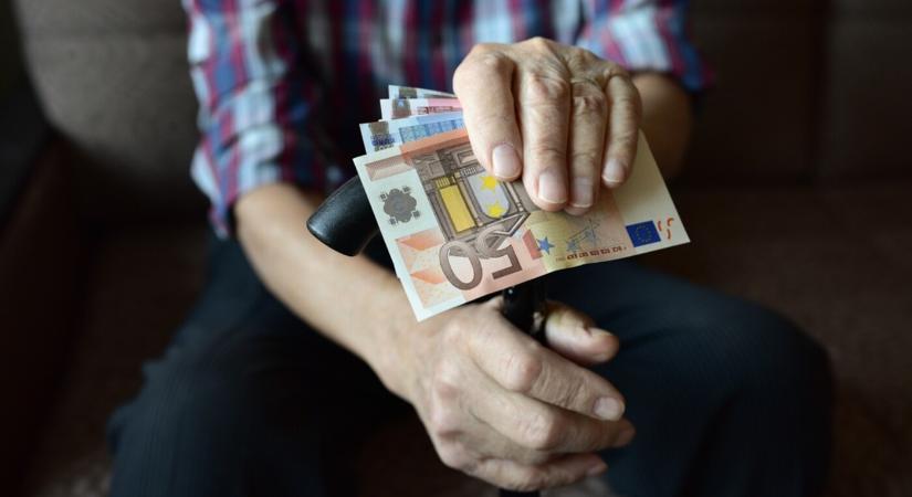 ÖSSZEFOGLALÓ: Várható nyugdíjemelés, korai 13. nyugdíj és kalkulátor – ezt érdemes tudni