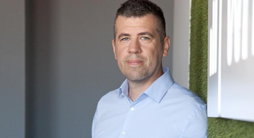 Brutális hiba, ha egy munkáltató csak a fizetéssel akarja megtartani a dolgozóit: ez ma már kevés