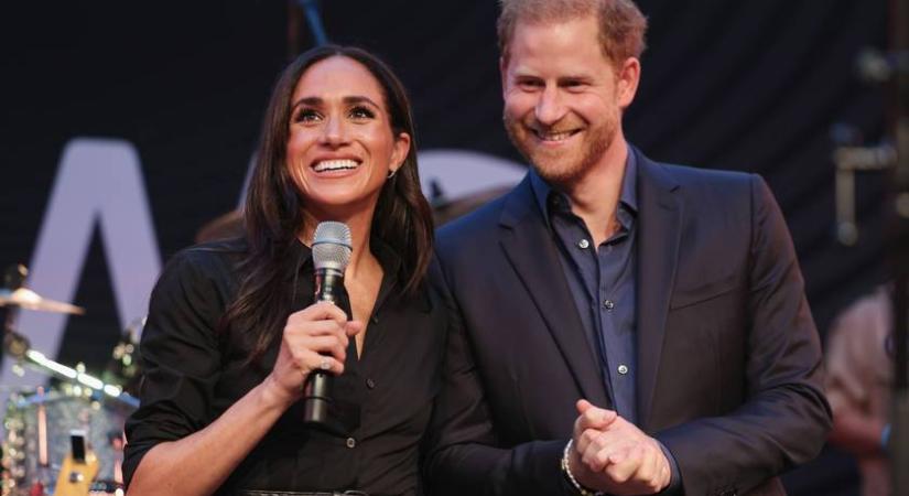 Lilibet Diana hercegnő 4 éves lett: így bújik a szülinapos kislány Meghan hercegnéhez