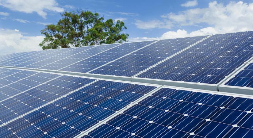 Történelmi fordulat, a napenergiatermelés megelőzte az atomot
