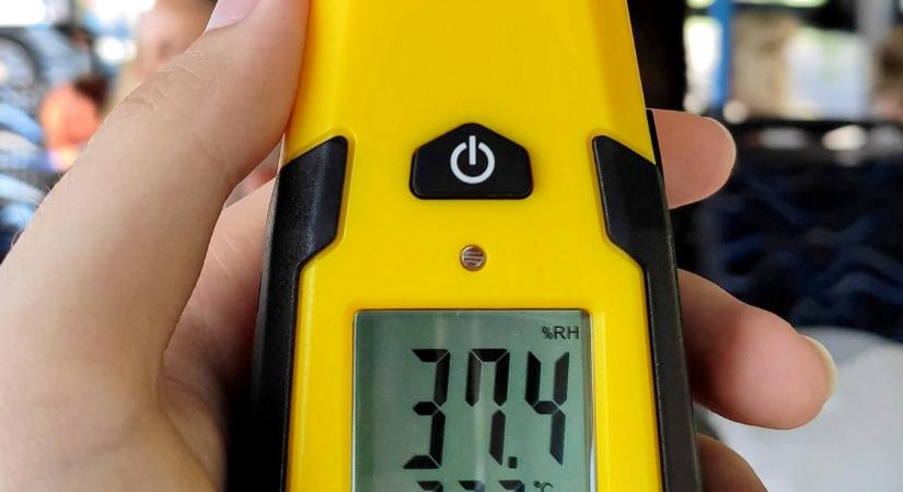 Csak hőségriadó esetén kapcsolják be a klímákat a pécsi buszokon