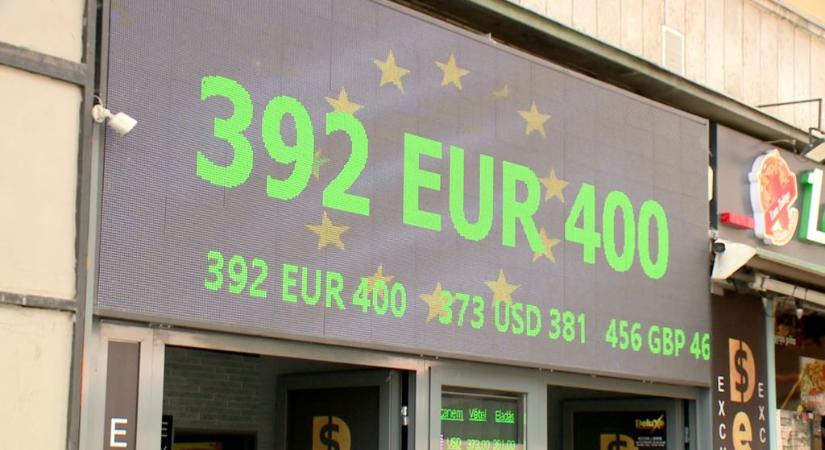 Sötét fellegek gyűlnek a magyar gazdaság felett – közel a bóvli kategória
