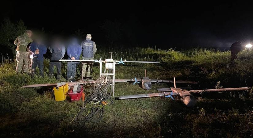 Lövések leadásával fogták el a drónos cigarettacsempészeket Kárpátalján