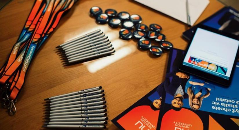 Gyakorlati oktatás vállalkozókkal és menedzserekkel a katedránál? Felejtsd el az unalmas elméletet!
