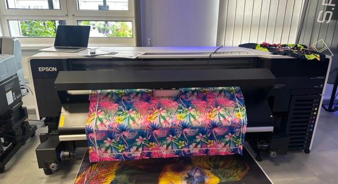 Új Epson tárgy- és textilnyomtatók