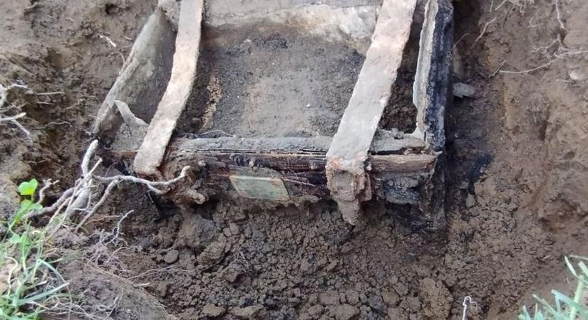 Világszenzáció: előkerült az 1. huszárhadosztály 80 éve elásott kincse