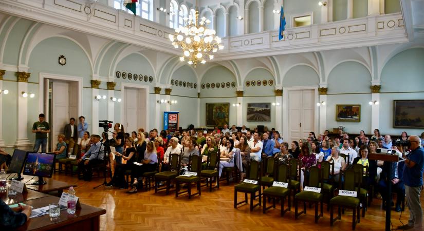 „Magyarország kormánya elkötelezett a fogyatékossággal élők foglalkoztatása mellett”