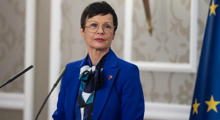 Ha a bővítési biztoson múlna, még 2030 előtt EU-tag lenne Ukrajna
