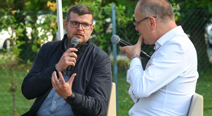 Nyárnyitó piknik Navracsics Tiborral - Bizalomról, szóvirágokról, háborúról és településfejlesztésről