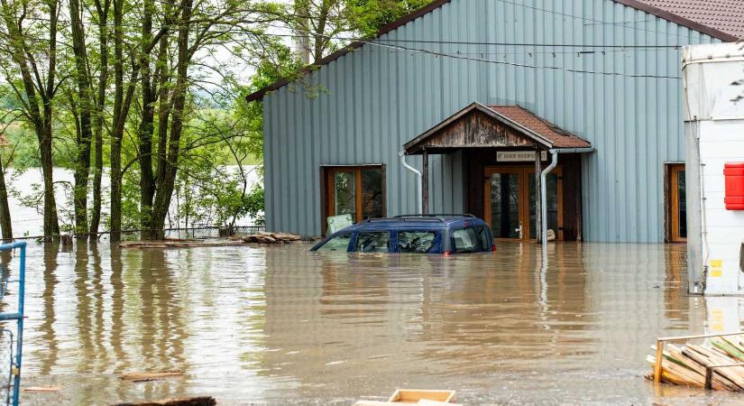 Segélyszállítmányt indított útnak Háromszékre a Katolikus Karitász