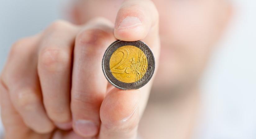 Eldőlt, Bulgária bevezetheti az eurót