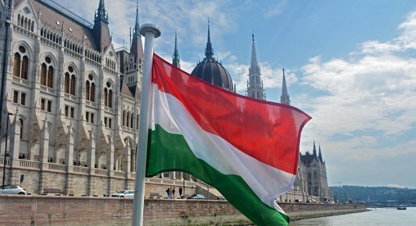 Belső vitákra hivatkozva elnapolják az átláthatósági törvény elfogadását