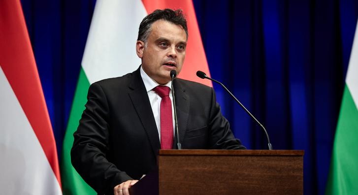 Latorcai Csaba: Ha csődöt jelent a főváros, költségvetési felügyelő jön
