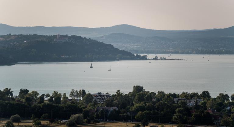 Drámai módon borulhat fel a Balaton ökoszisztémája a tó egyre gyorsuló felmelegedése miatt