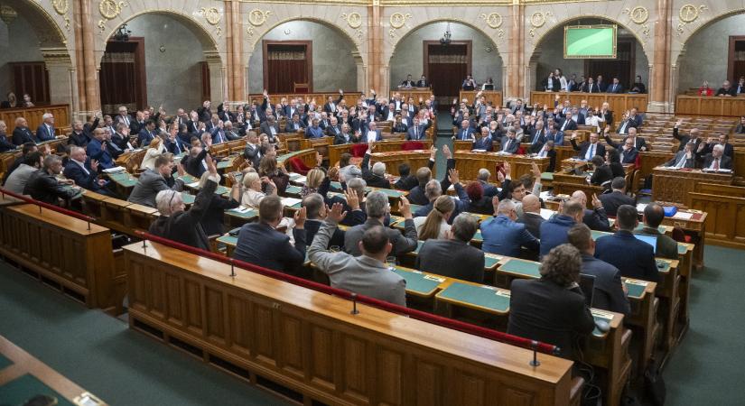 Gulyás Gergely szerint bölcs döntés az ellehetetlenítési törvény elhalasztása