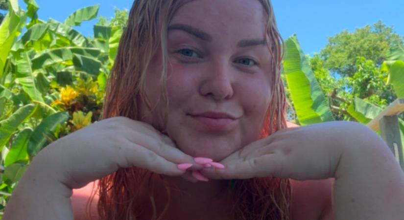Nyaralós videót forgat a nő: amikor a medencére pillant, azonnal kitör a pánik - Videó