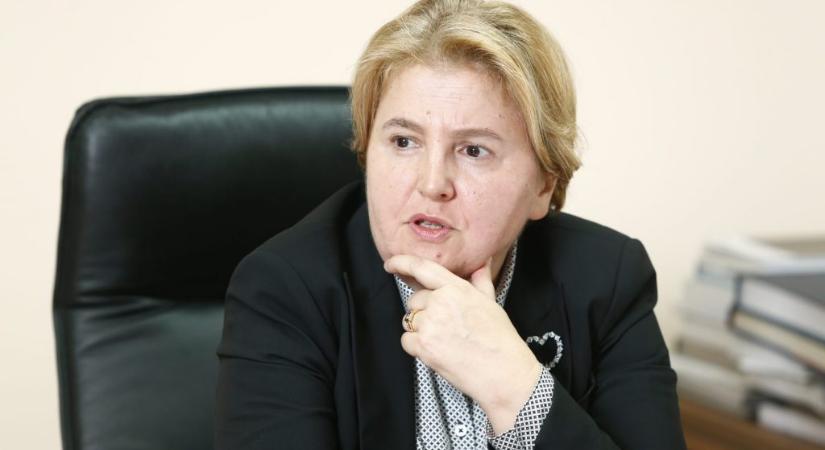 Aláírásokat gyűjtenek a főügyész leváltására