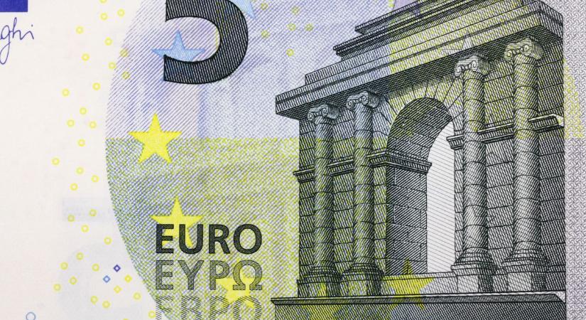 Máris van cirillbetűs euró bankjegy, lesz-e magyar helyesírású is?