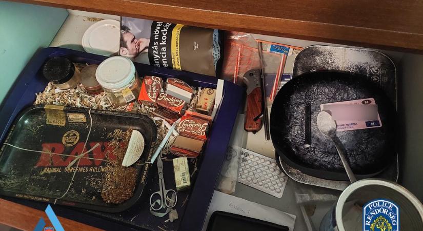Lecsaptak egy kokainnal kereskedő bandára Budapesten, Szigetszentmiklóson és Dunavarsányban