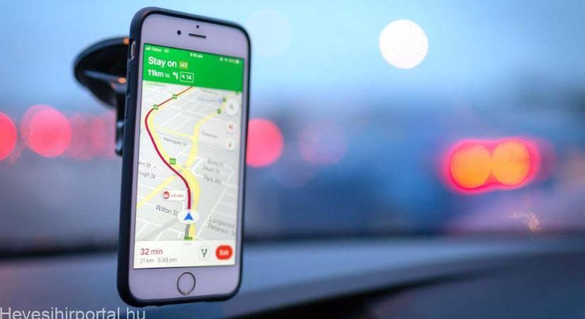 Érvágás az autósoknak, a Google Maps már eltávolította a traffipax figyelmeztetéseket