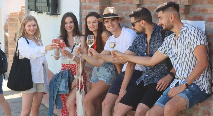 Pünkösdi programdömping Baranyában – Fürdők, borok, koncertek