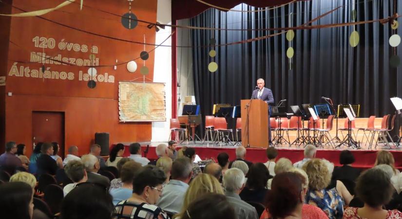 Egy elhunyt kisfiú emlékéből született, ma több ezren kötődnek hozzá