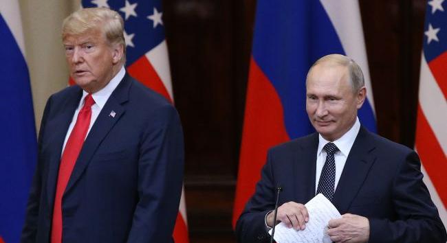 Putyin felpanaszolta Trumpnak az ukrán dróntámadást az orosz stratégiai bombázók ellen, és választ helyezett kilátásba