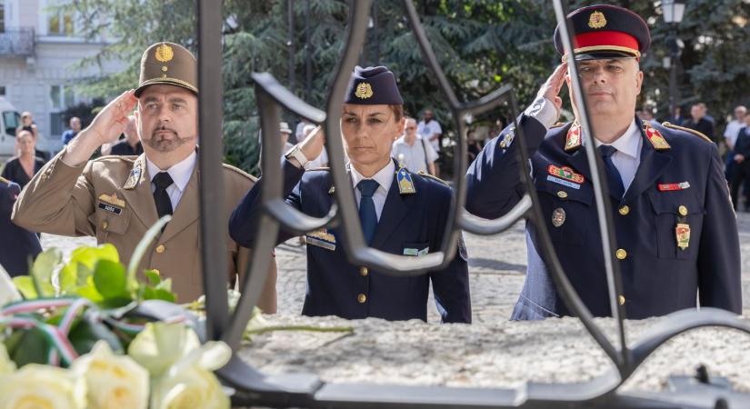 A reményért, az egységért és a függetlenségért mondunk köszönetet ezen a napon