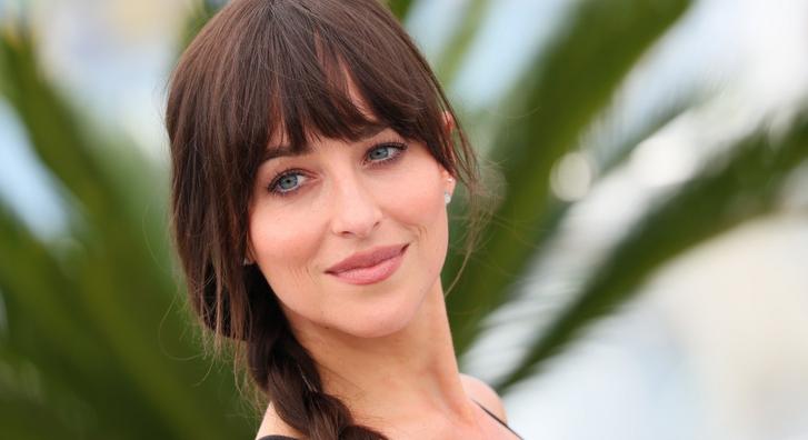Dakota Johnson csaknem 8 év után szakított Chris Martinnal