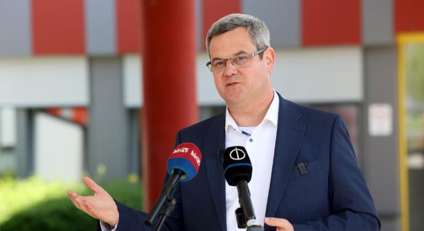 Az egészségügyi államtitkár új szerepbe helyezné a háziorvosokat