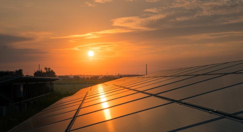 Napenergiát nyel el és tárol, majd sötétben is áramot ad a szerves anyagból készült akkumulátor