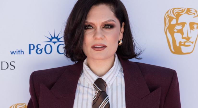 Mellrákot diagnosztizáltak Jessie J-nél