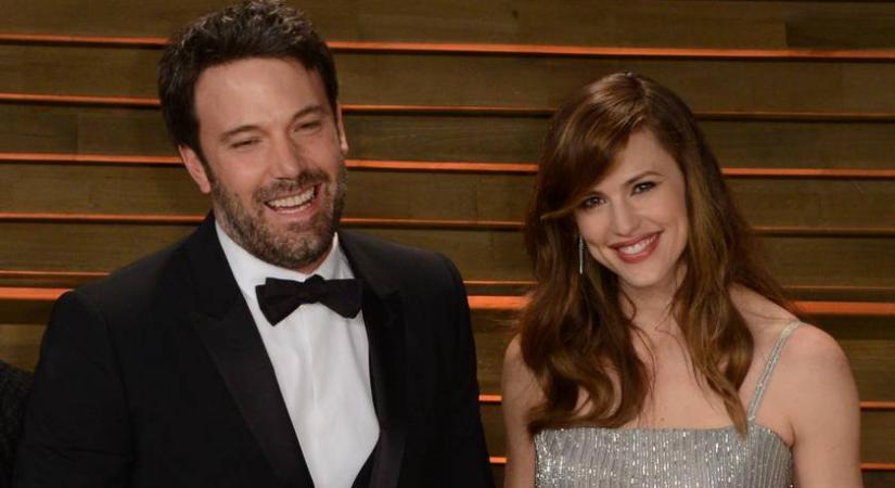 Ben Affleck és Jennifer Garner gyönyörű lánya friss fotókon: az anyja szépségét örökölte a 19 éves Violet