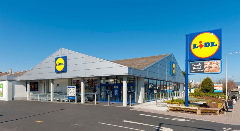 Hatalmasat gurított a Lidl, a többi bolt most csak lesi a lába nyomát, azonnal kifoszthatják a vásárlók