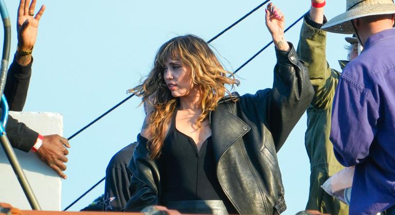 Miley Cyrus teljesen kifordult magából